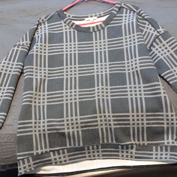 Top - Picture 4 of 4